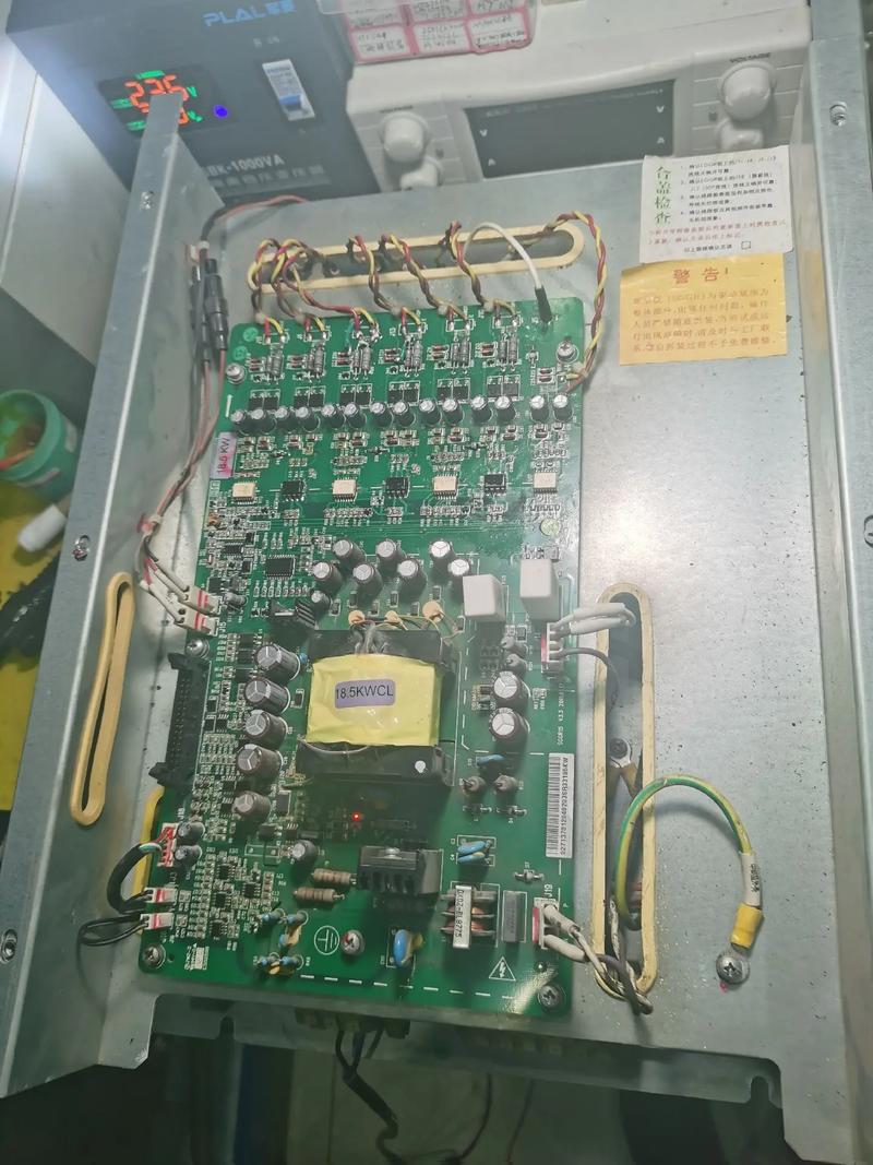隨著江西電梯行業不斷發展，電梯變頻器維修作為其中一個重要環節，也日益受到行業關注。在這篇文章中，我們將揭示兩種常見的江西電梯變頻器維修方法，以幫助讀者更好地了解和處理電梯變頻器故障。