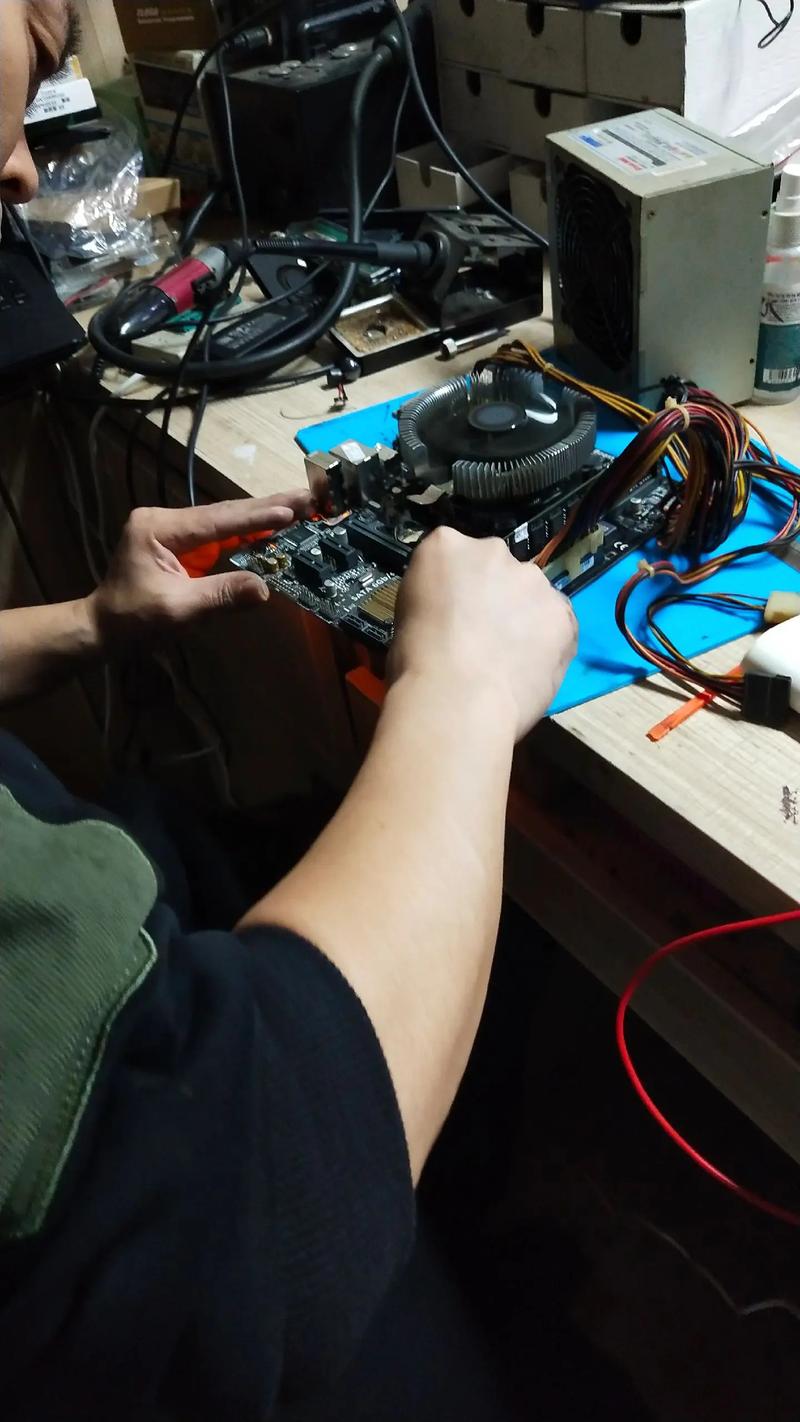 電路板維修培訓(xùn)要多長時間多少錢，維修電路板好學(xué)嗎